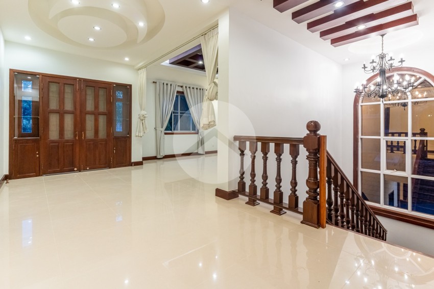 5 Bedroom Villa For Rent - Bassac Garden City, Tonle Bassac, Phnom Penh