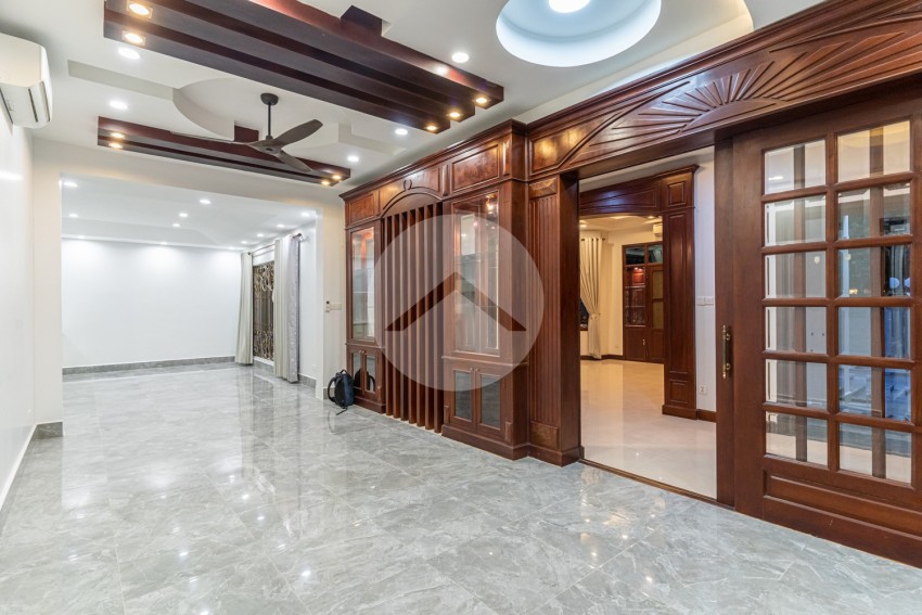 5 Bedroom Villa For Rent - Bassac Garden City, Tonle Bassac, Phnom Penh