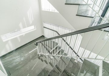 3 Bedroom Villa For Rent - Bassac Garden, Tonle Bassac, Phnom Penh thumbnail