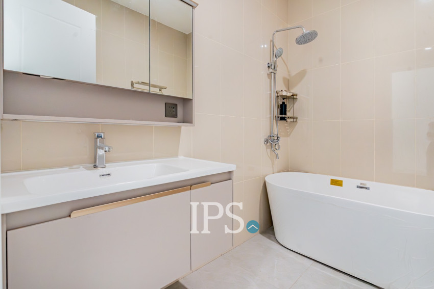 3 Bedroom Villa For Rent - Bassac Garden, Tonle Bassac, Phnom Penh