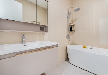 3 Bedroom Villa For Rent - Bassac Garden, Tonle Bassac, Phnom Penh thumbnail