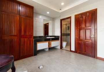 2 Bedroom Apartment For Rent - Svay Dangkum, Siem Reap thumbnail