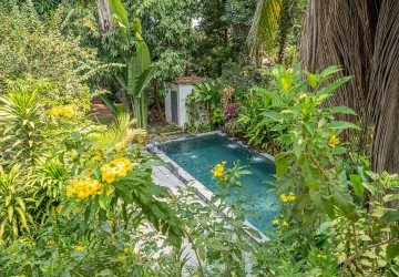 6 Bedroom Villa For Rent - Veal Sbov, Phnom Penh thumbnail