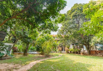 6 Bedroom Villa For Rent - Veal Sbov, Phnom Penh thumbnail