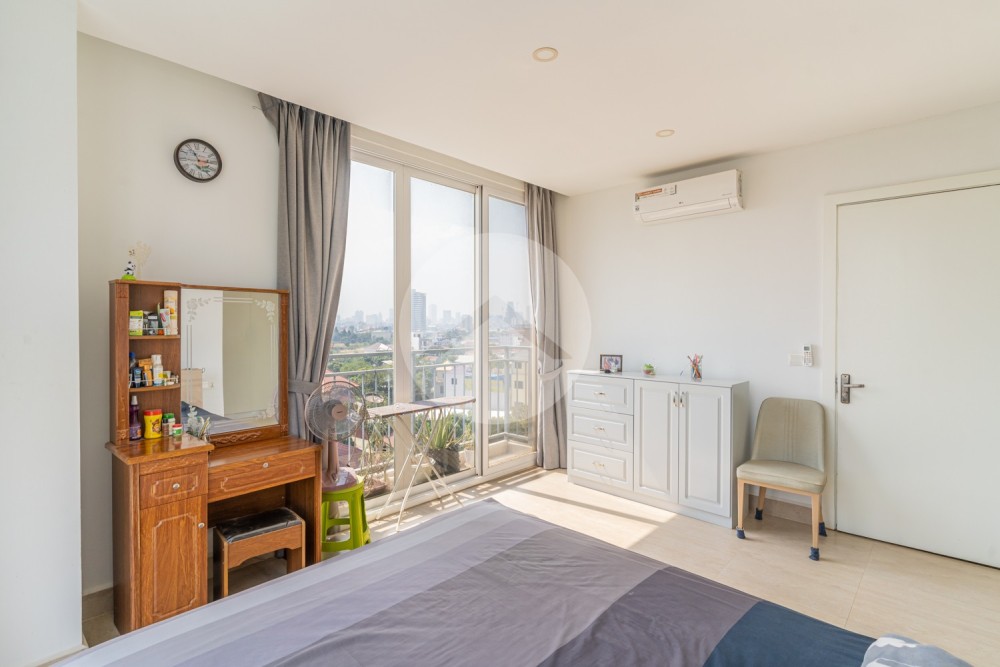 6th Floor 2 Bedroom Condo For Sale - Mekong View Tower 3, Chroy Changvar, Phnom Penh - Image 9
