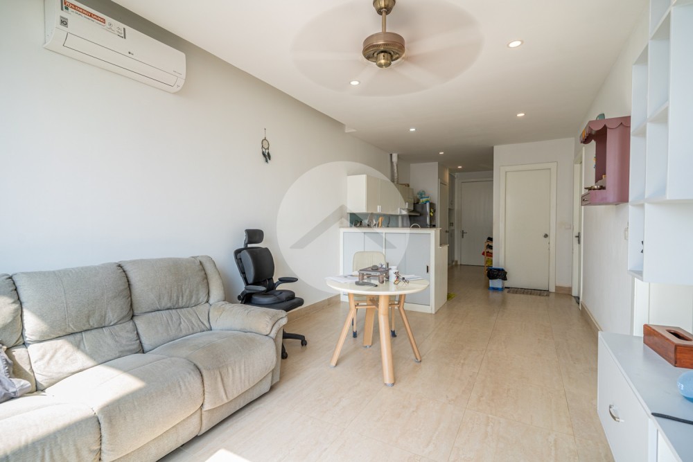 6th Floor 2 Bedroom Condo For Sale - Mekong View Tower 3, Chroy Changvar, Phnom Penh - Image 2