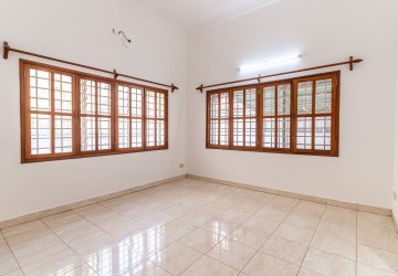 7 Bedroom Villa For Rent - Phsar Daeum Thkov, Phnom Penh thumbnail