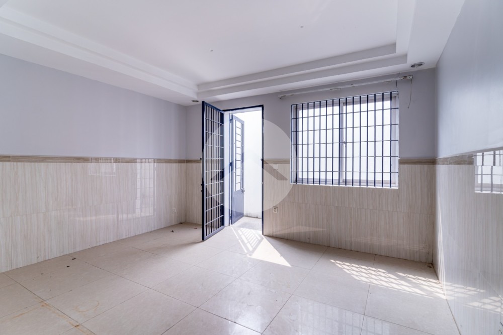 5 Storey Commercial Shophouse For Rent - BKK3, Phnom Penh - Image 5