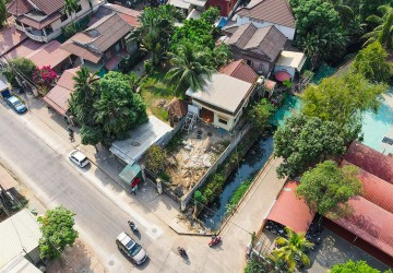 312 Sqm Commercial Land for Sale - Wat Bo, Sala Kamreuk, Siem Reap thumbnail