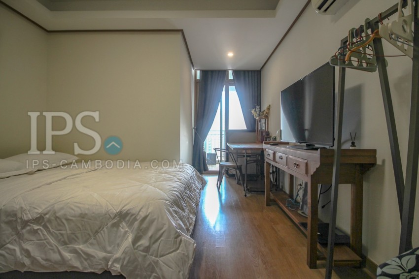 11th Floor 1 Bedroom Condo For Sale - De Castle Royal, BKK1, Phnom Penh