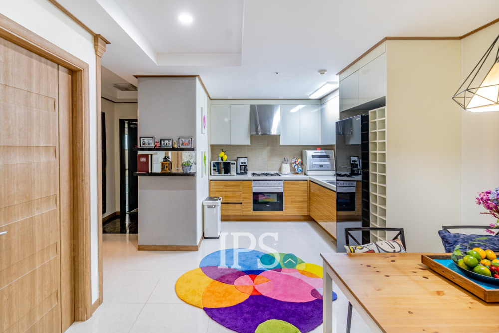 11th Floor 1 Bedroom Condo For Sale - De Castle Royal, BKK1, Phnom Penh - Image 5