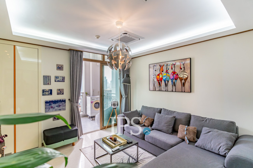 11th Floor 1 Bedroom Condo For Sale - De Castle Royal, BKK1, Phnom Penh