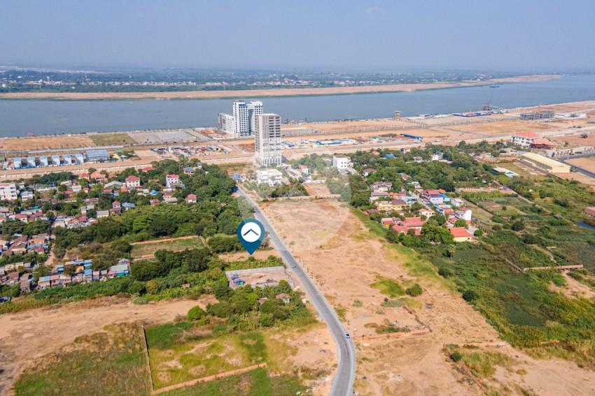 910 Sqm Land For Sale - Nirouth, Phnom Penh