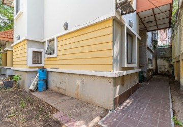 4 Bedroom Villa For Sale - Borey Sunway, Boeung Kak II, Phnom Penh thumbnail