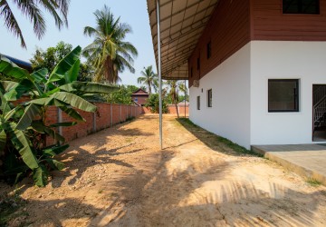 4 Bedroom House For Sale - Krabei Riel, Siem Reap thumbnail