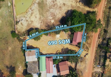 690 Sqm Residential Land For Sale - Svay Dangkum, Siem Reap thumbnail