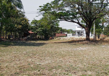 795 Sqm Residential Land For Sale - Svay Dangkum, Siem Reap thumbnail