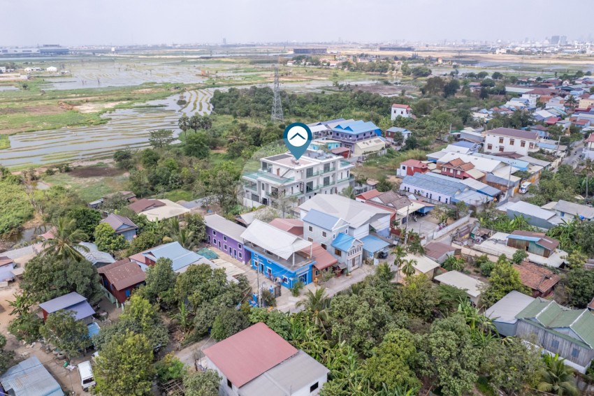 10 Bedroom Villa For Rent - Daeum Mien, Ta Khmau