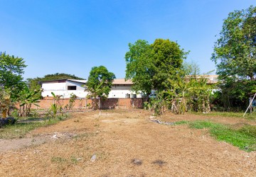 303 Sqm Residential Land For Sale - Svay Dangkum, Siem Reap thumbnail