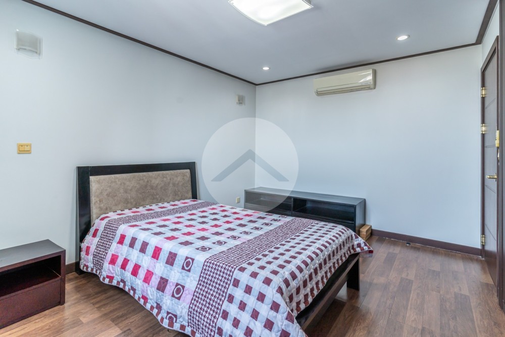 3 Bedroom Condo For Rent - De Castle Diamond, Boeung Kak 2, Phnom Penh - Image 8