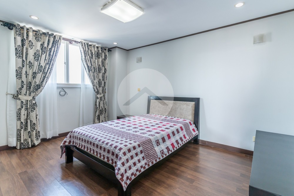 3 Bedroom Condo For Rent - De Castle Diamond, Boeung Kak 2, Phnom Penh - Image 9