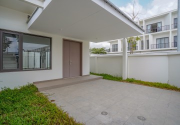 3 Bedroom Corner Linked Villa For Sale - Borey Chankiri, Preaek Kampues, Phnom Penh thumbnail