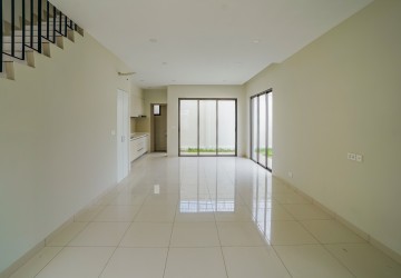 3 Bedroom Corner Linked Villa For Sale - Borey Chankiri, Preaek Kampues, Phnom Penh thumbnail