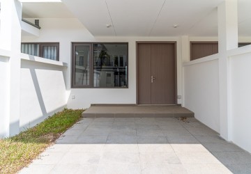 3 Bedroom Link Villa For Sale - Borey Chankiri, Preaek Kampues, Phnom Penh thumbnail