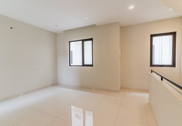 3 Bedroom Villa Plus Touch For Rent - Borey Chankiri, Preaek Kampues, Phnom Penh thumbnail