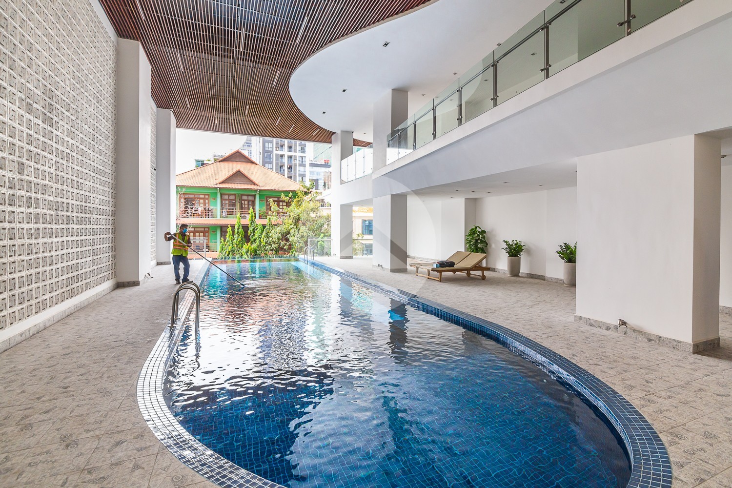 Duplex 4 Bedroom Serviced Penthouse For Rent - BKK1, Phnom Penh - Image 34