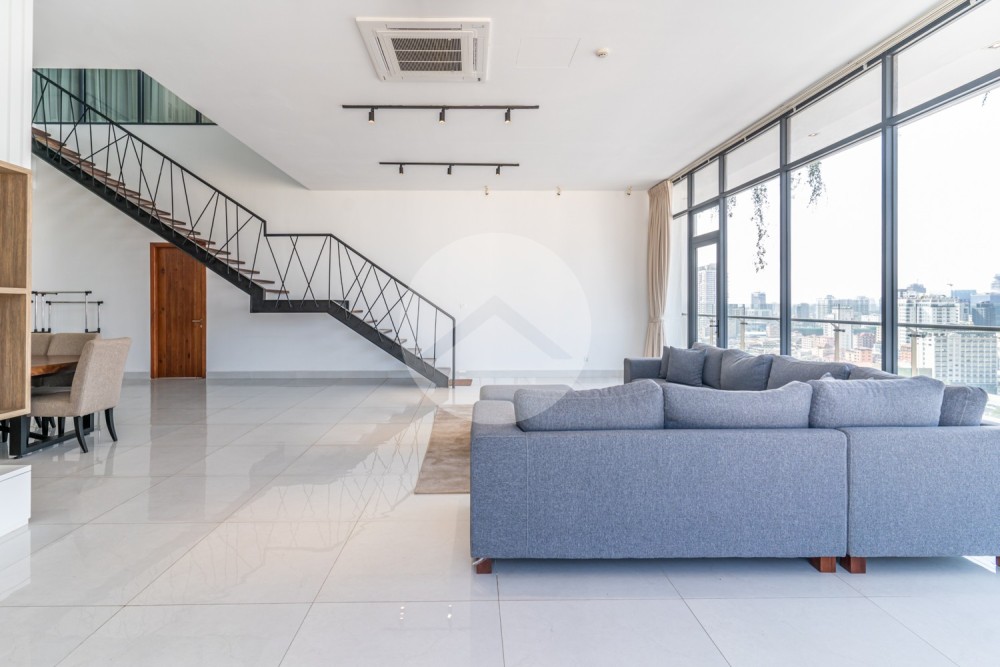 Duplex 4 Bedroom Serviced Penthouse For Rent - BKK1, Phnom Penh - Image 3