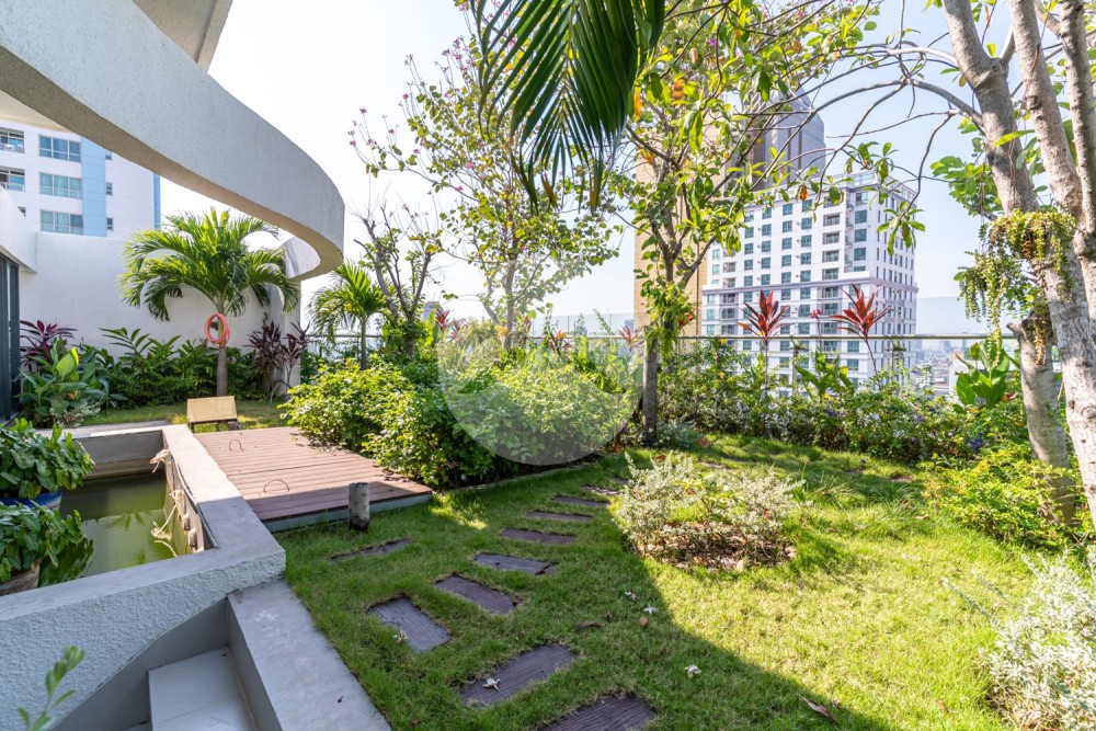 Duplex 4 Bedroom Serviced Penthouse For Rent - BKK1, Phnom Penh - Image 31