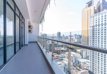 4 Bedroom Duplex Penthouse Serviced Apartment For Rent - BKK1, Phnom Penh thumbnail