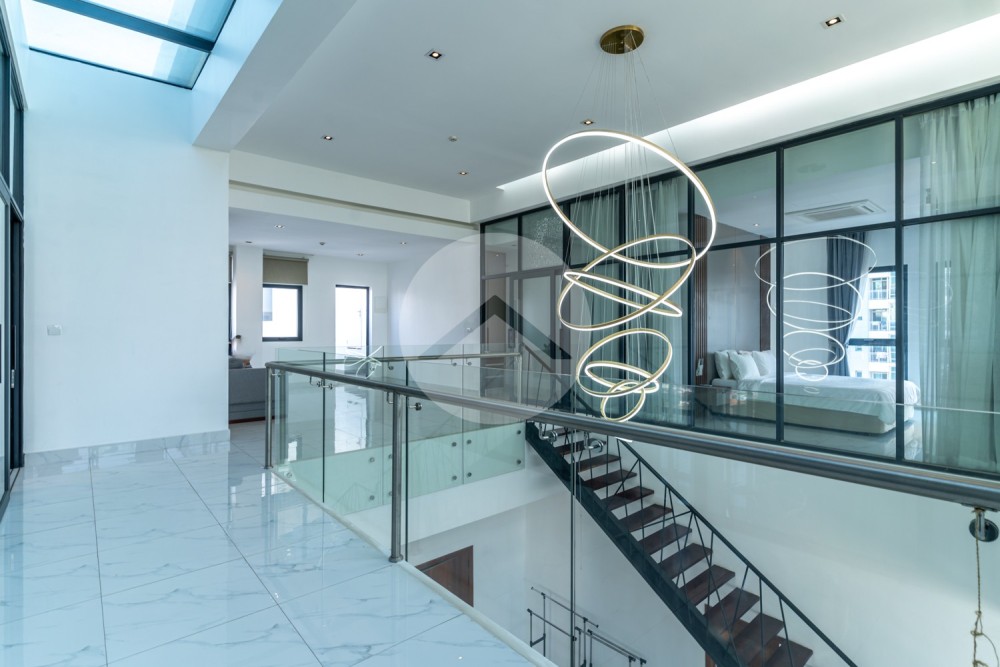 Duplex 4 Bedroom Serviced Penthouse For Rent - BKK1, Phnom Penh - Image 26