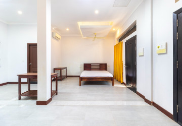 9 Bedroom Apartment Building For Rent - Svay Dangkum, Siem Reap thumbnail