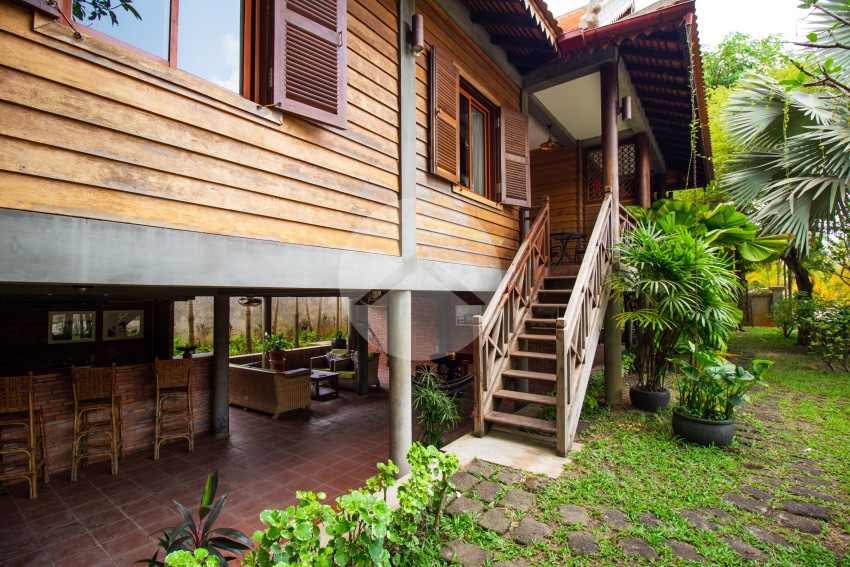 2 Bedroom Wooden House For Rent - Svay Dangkum, Siem Reap