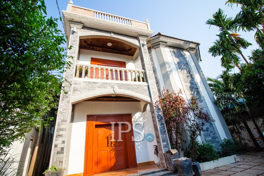 4 Bedroom Villa For Rent - Svay Dangkum, Siem Reap