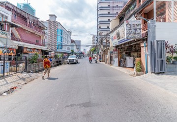 96 Sqm Retail Space For Rent  - BKK3, Phnom Penh thumbnail