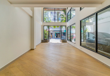96 Sqm Retail Space For Rent  - BKK3, Phnom Penh thumbnail