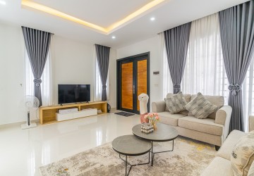 4 Bedroom Twin Villa For Rent - Borey The Flora, Bakkeng, Phnom Penh thumbnail