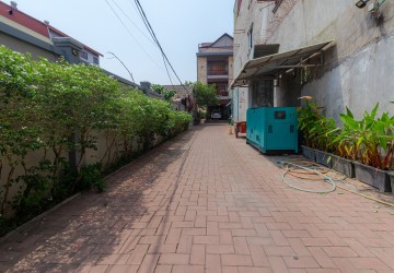 1 Bedroom Apartment For Rent - Svay Dangkum, Siem Reap thumbnail