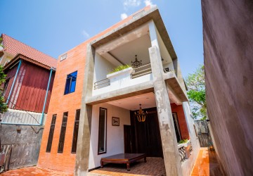 4 Bedroom Villa For Rent - Svay Dangkum, Siem Reap thumbnail