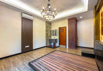 4 Bedroom Villa For Rent - Svay Dangkum, Siem Reap thumbnail