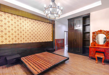 4 Bedroom Villa For Rent - Svay Dangkum, Siem Reap thumbnail