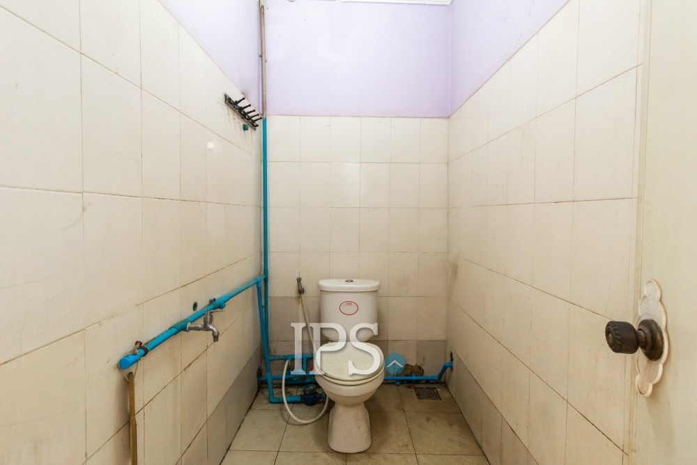 84 Sqm Retail Space For Rent - Svay Dangkum, Siem Reap - Image 12