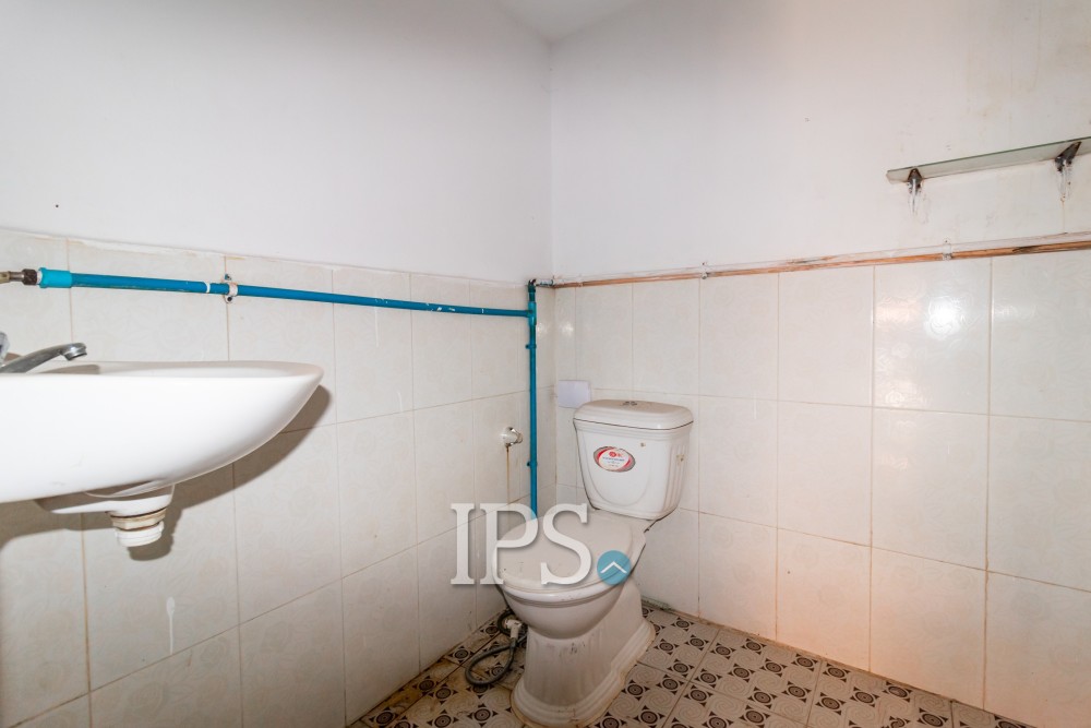 84 Sqm Retail Space For Rent - Svay Dangkum, Siem Reap - Image 13
