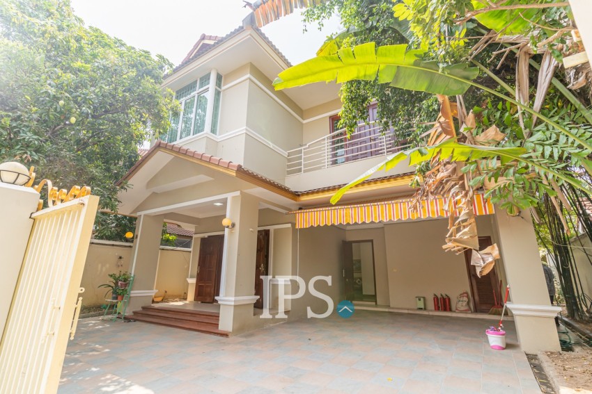4 Bedroom Villa For Rent - Bassac Garden, Tonle Bassac, Phnom Penh