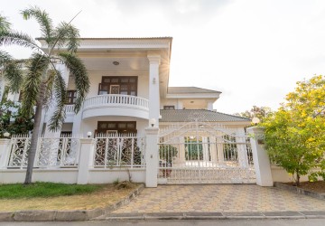 4 Bedroom Villa For Rent - Borey Sunway, Toul Kork, Phnom Penh thumbnail