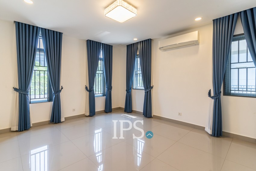 6 Bedroom Queen Villa For Sale - Chip Mong Landmark 271, Beoung Tumpun 2, Phnom Penh