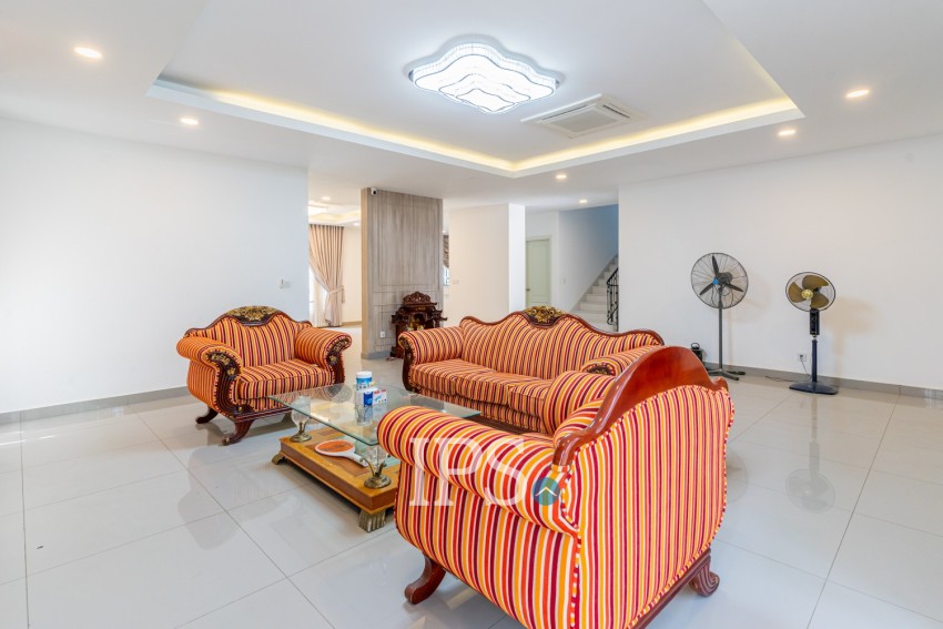 6 Bedroom Queen Villa For Sale - Chip Mong Landmark 271, Beoung Tumpun 2, Phnom Penh